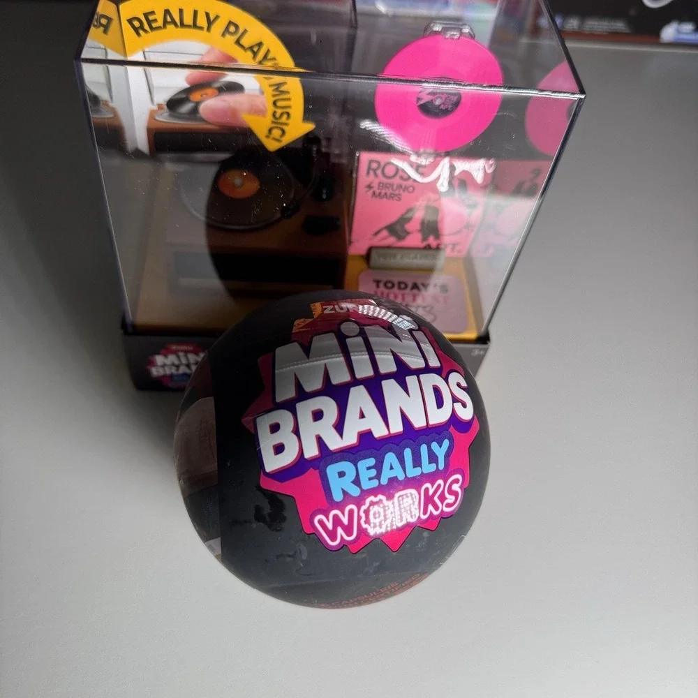 Mini Brands Really Works Vinyl Series 1 | Record Player Set & Mystery Ball